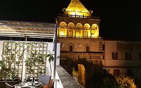 La Porta Dei Mori